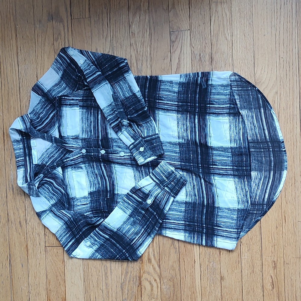 New York & Company Double Pocket Shirt
